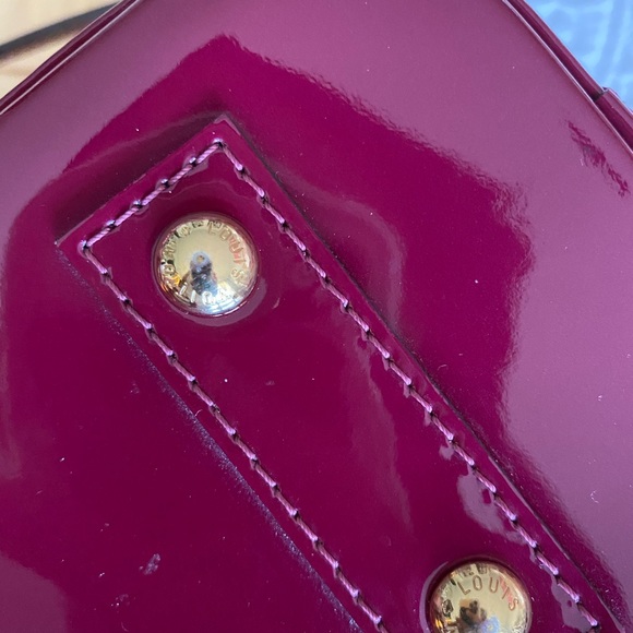 LOUIS VUITTON Vernis Alma BB Magenta - Picture 10 of 11